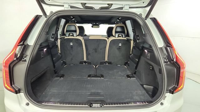 New 2026 Volvo XC90 T8 Plus w/ Protection Package Premier AWD/4WD image 43