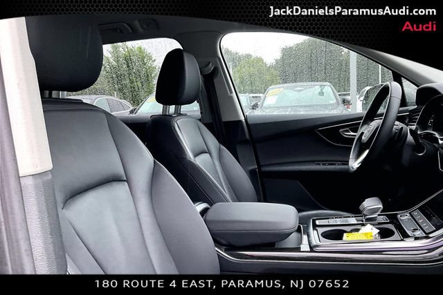 Used 2023 Audi Q7 2.0T Premium w/ Convenience Package AWD/4WD image 7