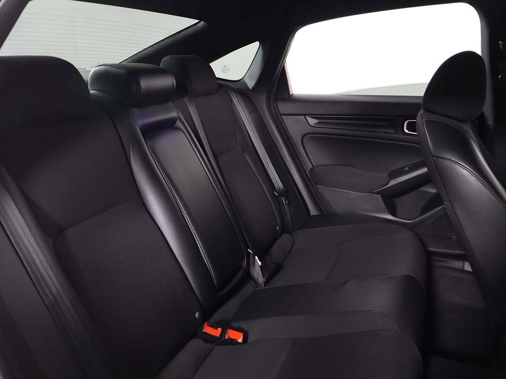 Used 2025 Honda Civic Sport image 31