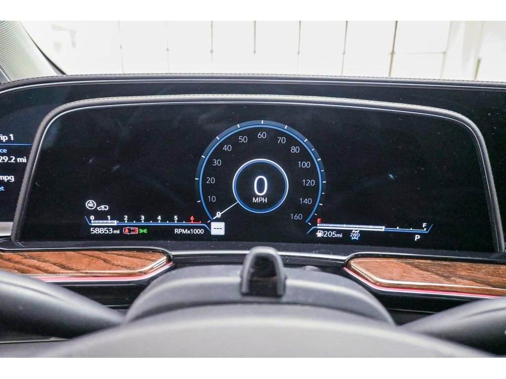 Used 2022 Cadillac Escalade Sport Platinum w/ Heavy-Duty Trailer Package image 13