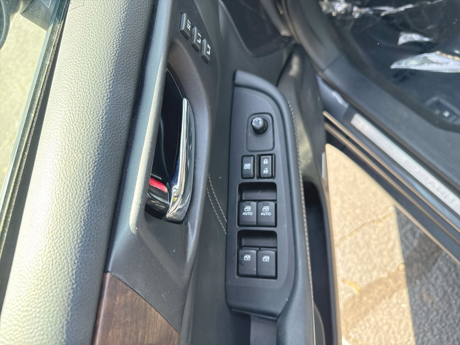 Used 2019 Subaru Outback 2.5i Limited w/ Popular Package #2 image 9