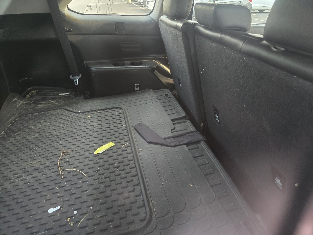 Used 2019 Toyota Highlander XLE FWD image 14