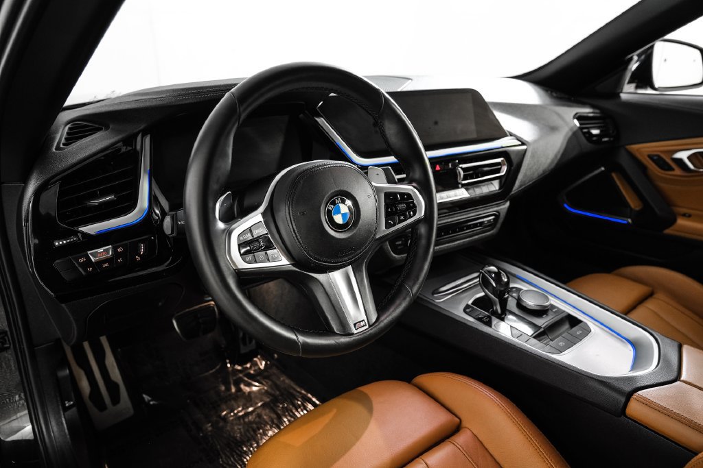 Used 2020 BMW Z4 sDrive30i w/ M Sport Package RWD image 3