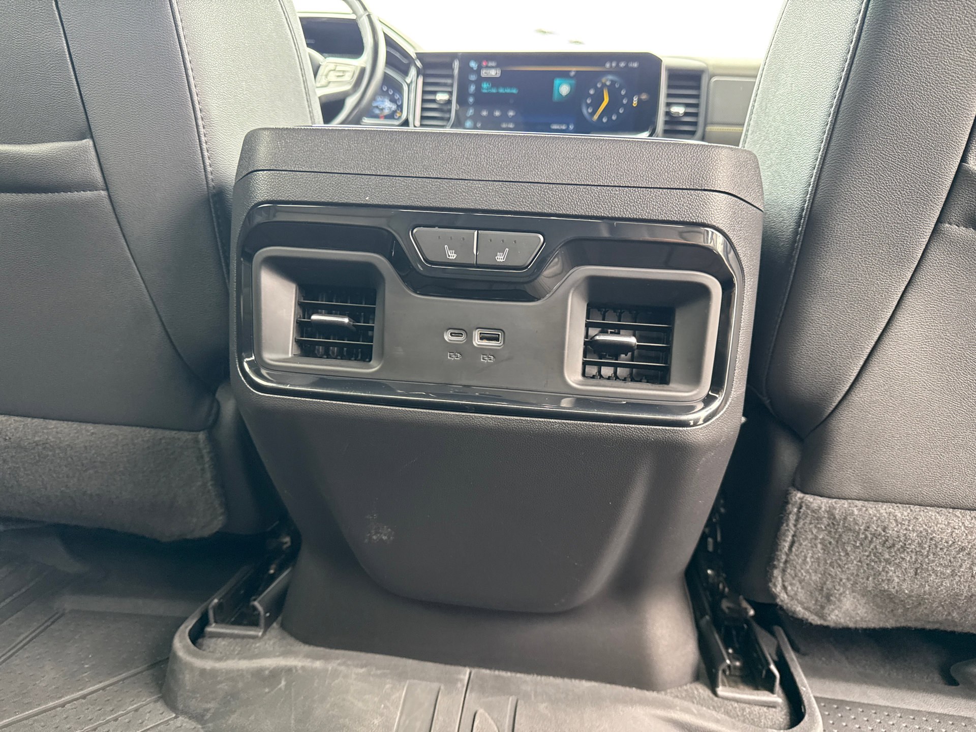 Used 2023 Chevrolet Silverado 1500 ZR2 w/ Technology Package AWD/4WD image 16