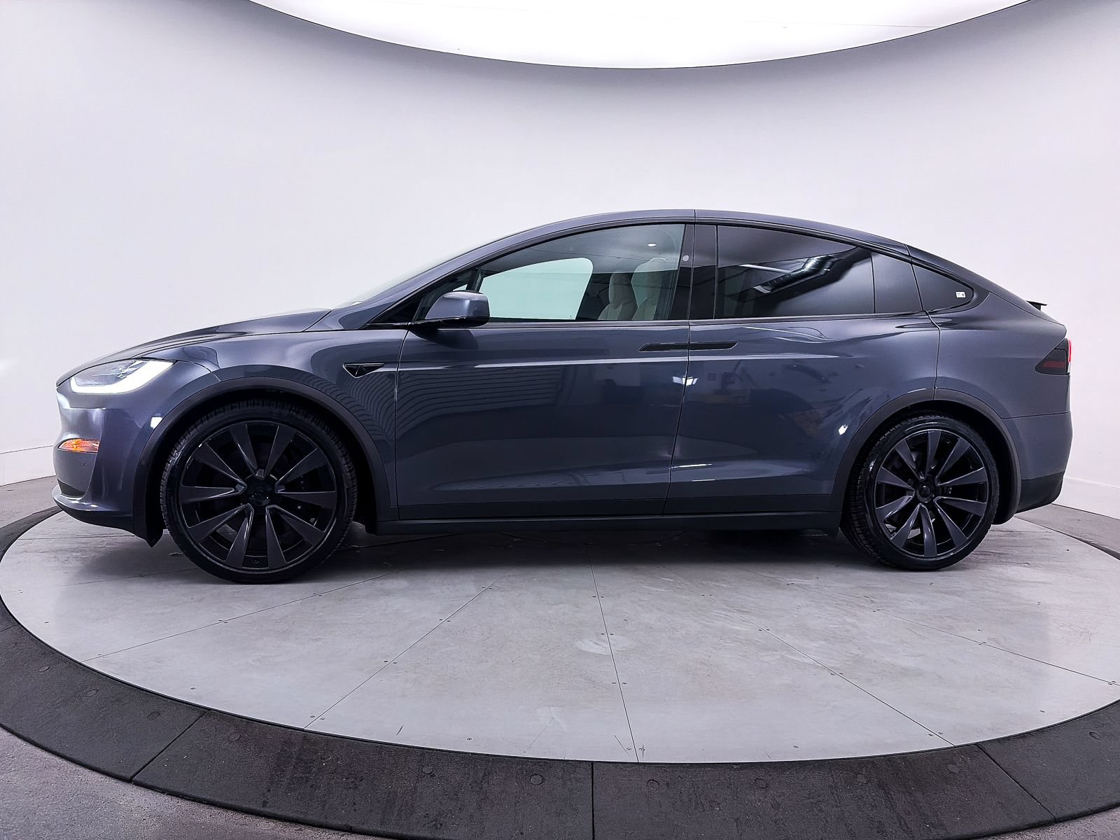 Used 2022 Tesla Model X Plaid AWD/4WD image 37