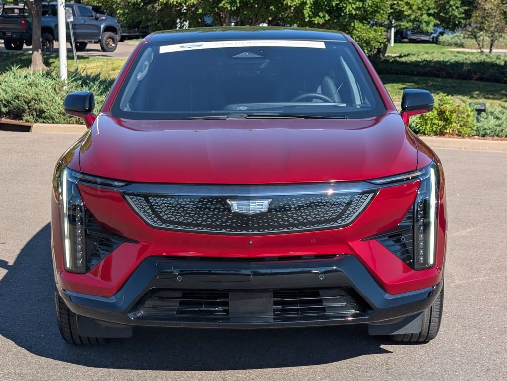 Certified 2025 Cadillac Optiq Sport 2 w/ LPO, Floor Liner Package AWD/4WD image 8