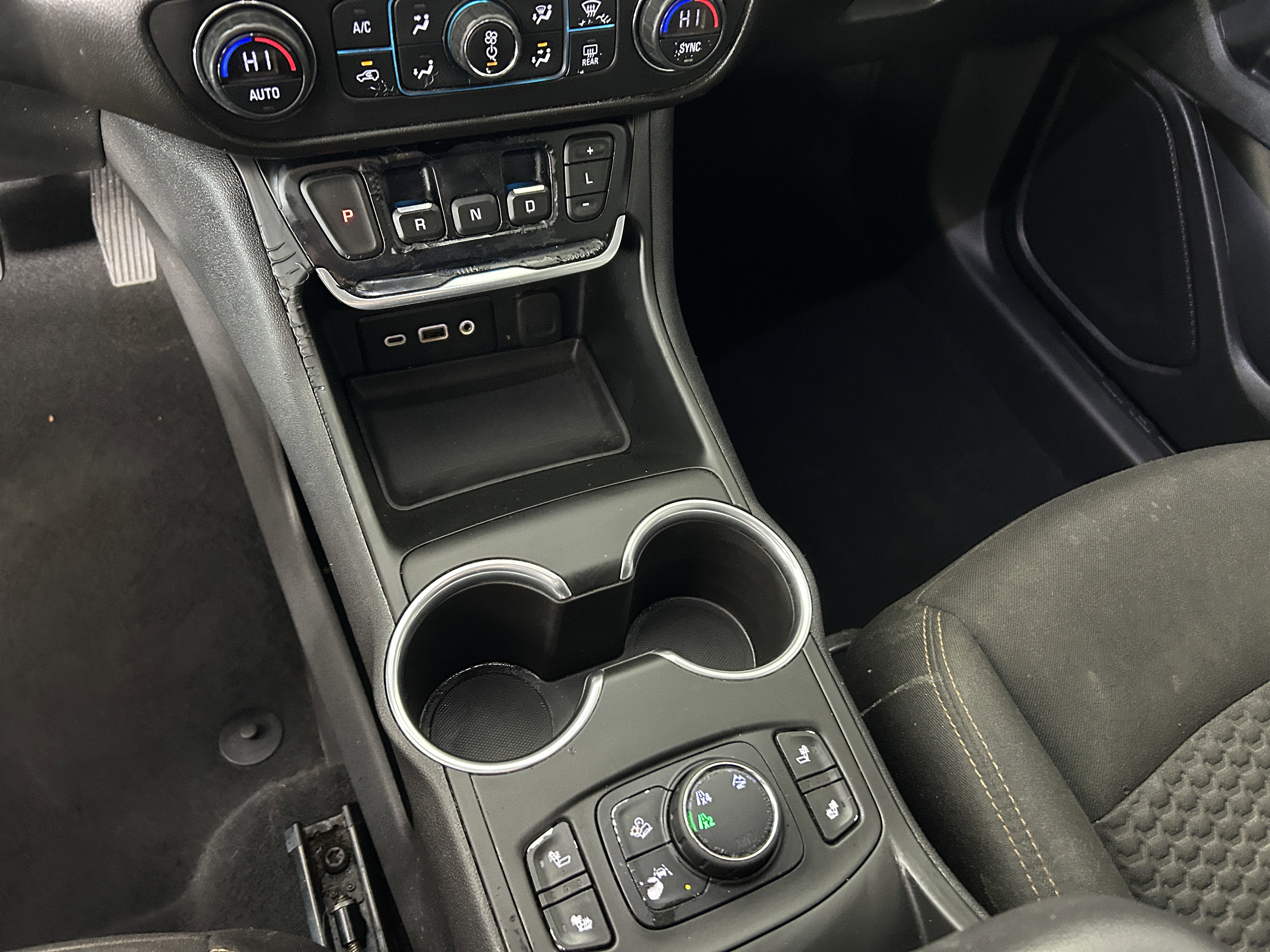Used 2021 GMC Terrain SLE w/ Driver Convenience Package AWD/4WD image 19