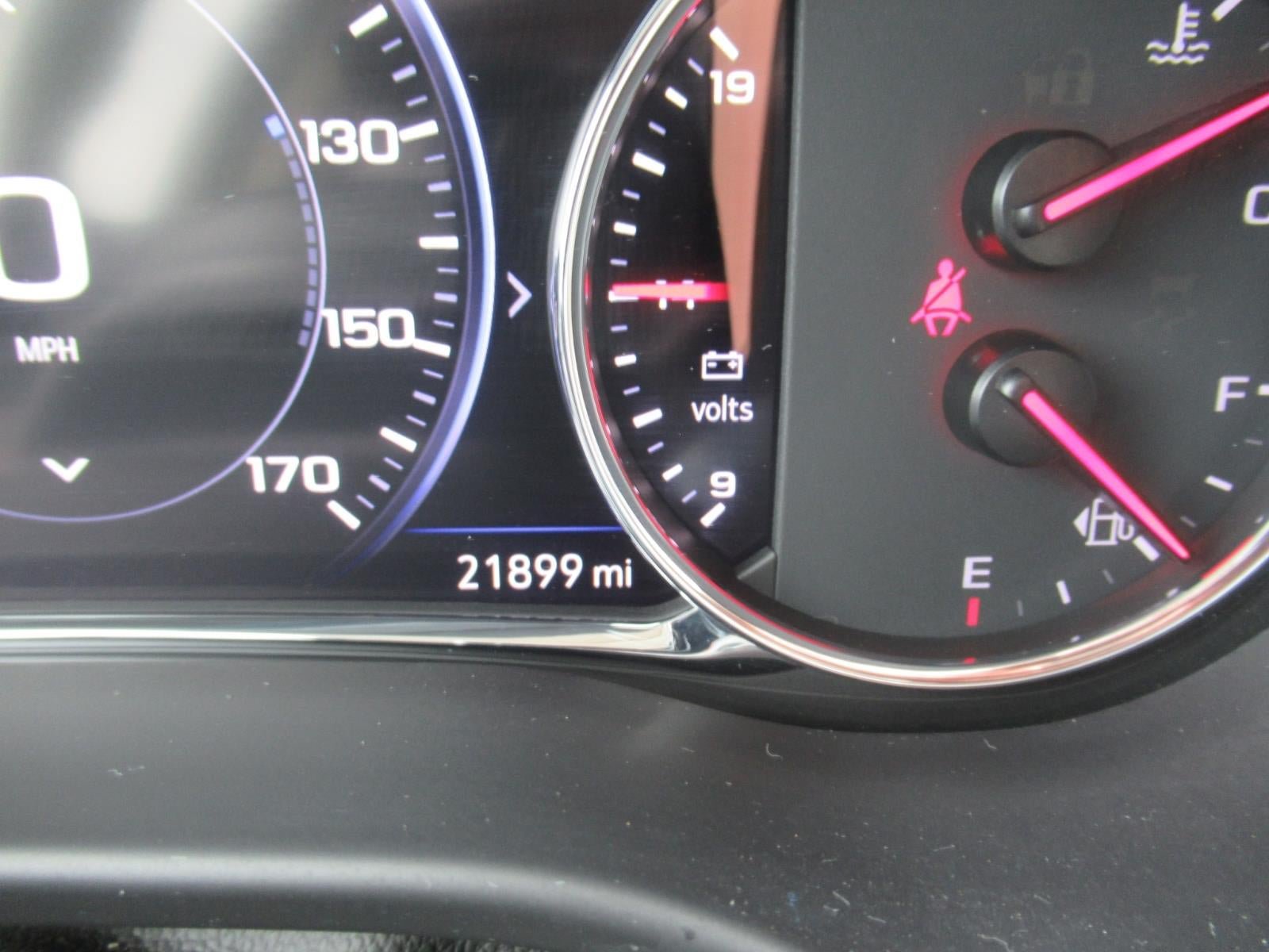 Used 2023 GMC Acadia Denali w/ Denali Ultimate Package FWD image 32