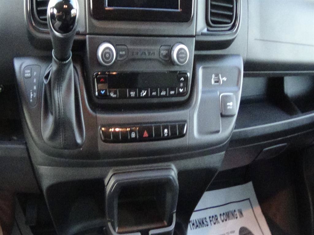 Used 2025 RAM ProMaster 2500 w/ Storage Group FWD image 21