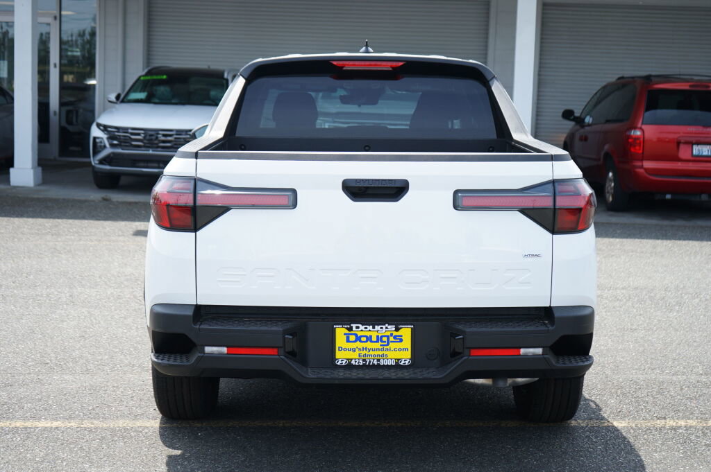 New 2025 Hyundai Santa Cruz SE AWD/4WD image 6