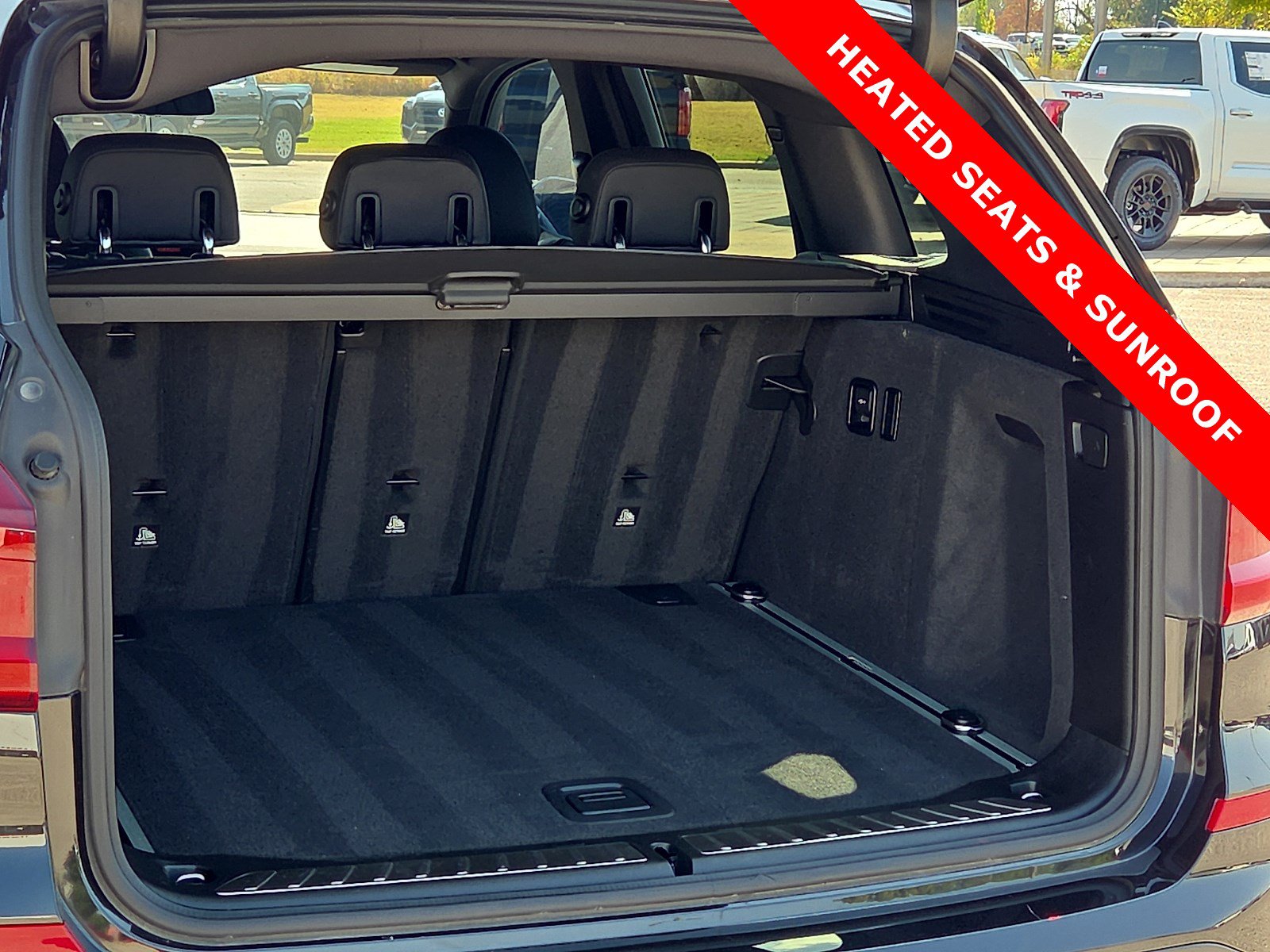 Used 2021 BMW X3 xDrive30i w/ Convenience Package AWD/4WD image 9