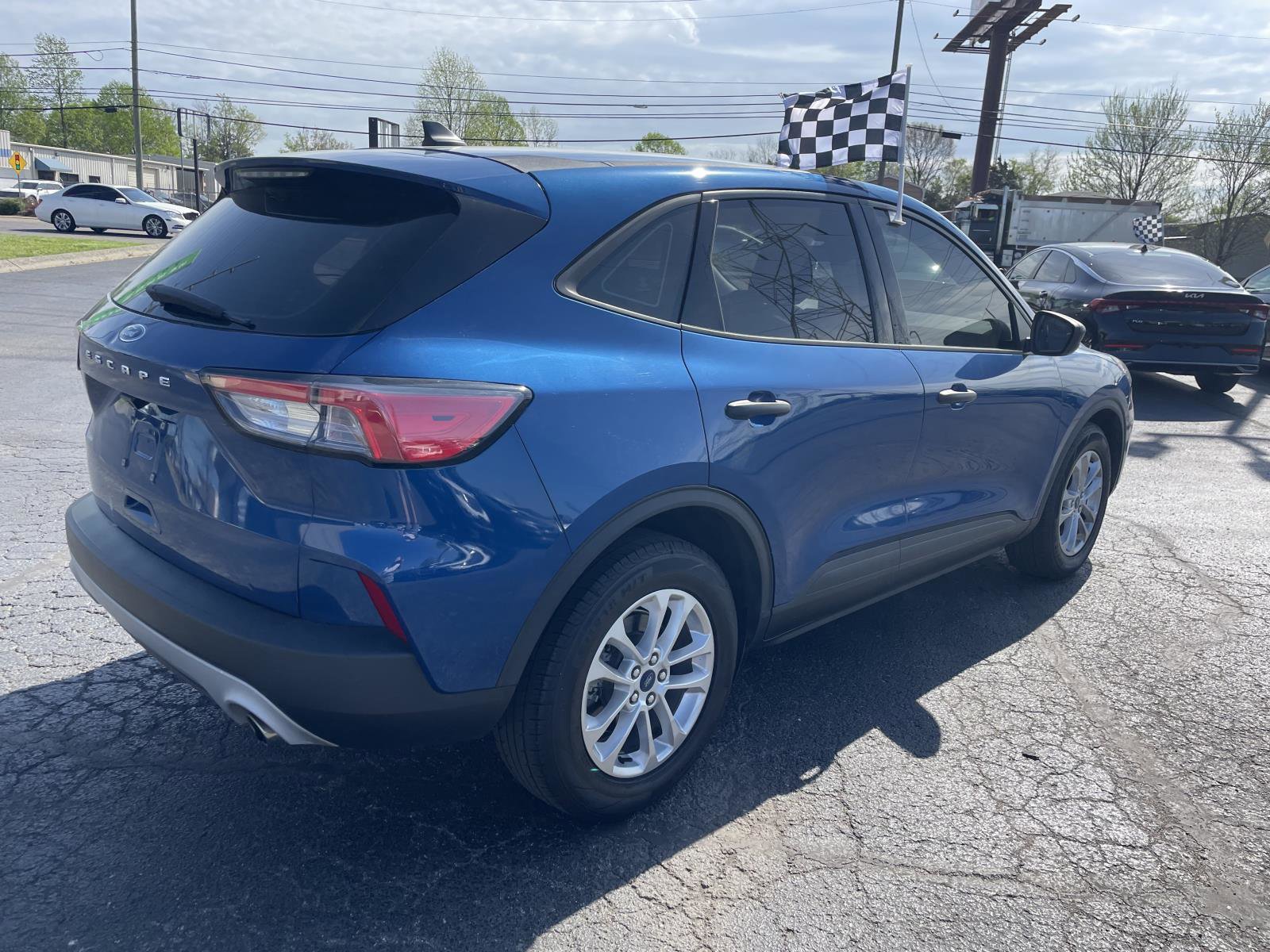 Used 2022 Ford Escape S FWD image 4