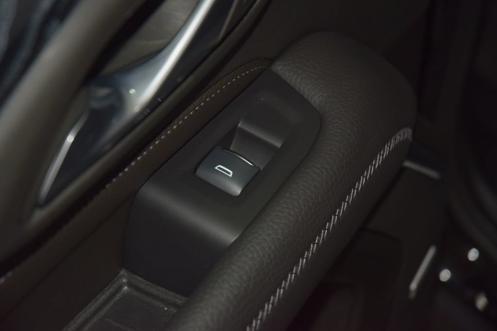 Used 2024 GMC Yukon Denali AWD/4WD image 49