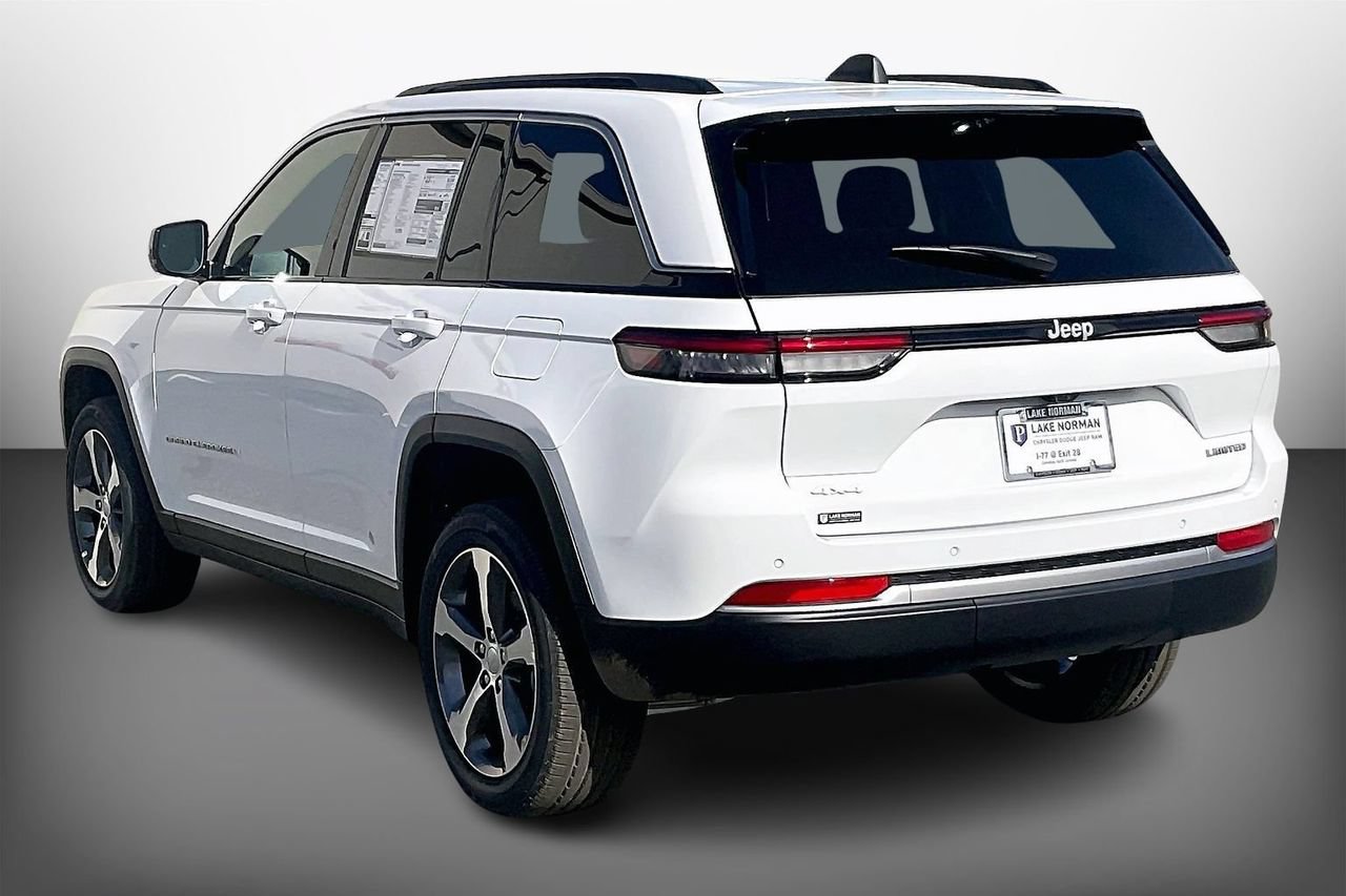New 2026 Jeep Grand Cherokee Limited w/ Luxury Tech Group II AWD/4WD image 6
