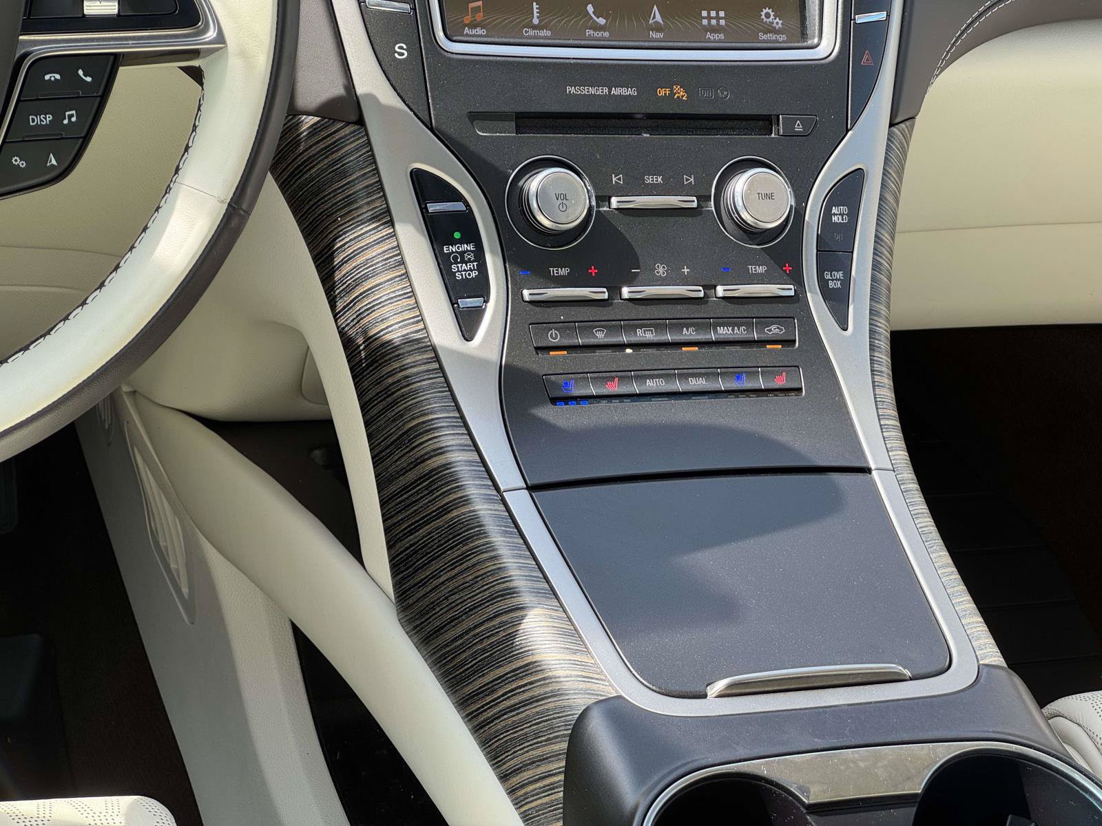 Used 2019 Lincoln Nautilus Black Label AWD/4WD image 4