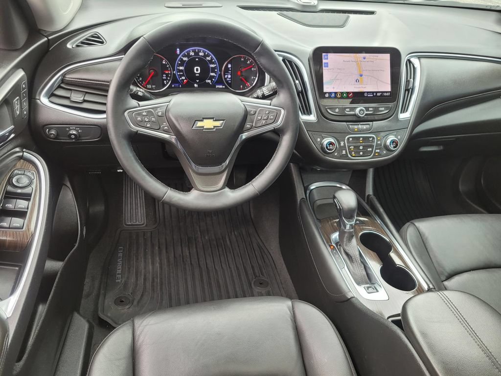 Used 2023 Chevrolet Malibu LT FWD image 14