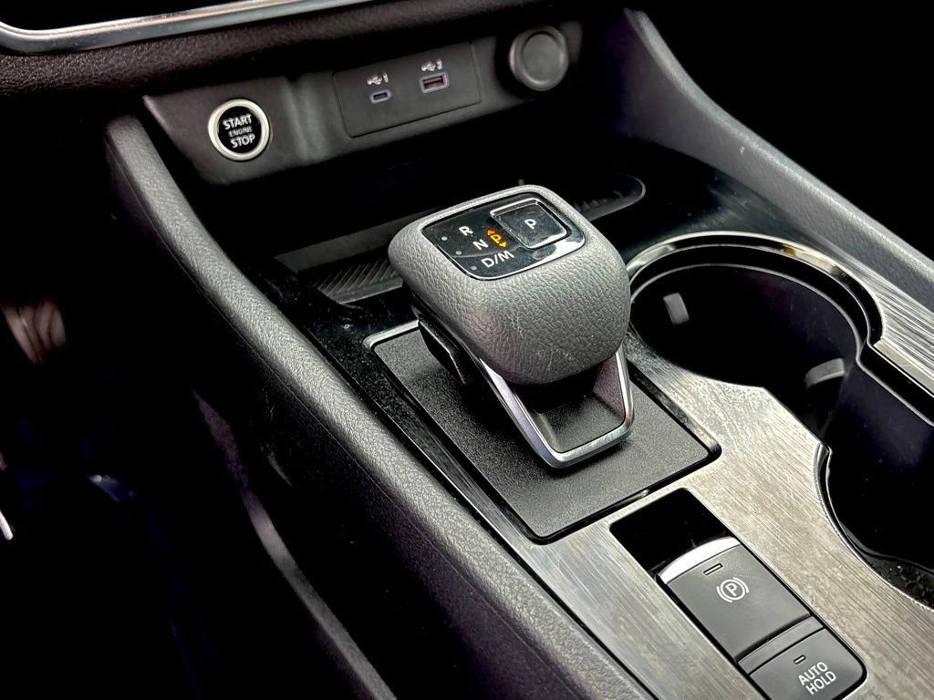 Used 2023 Nissan Rogue SV image 19