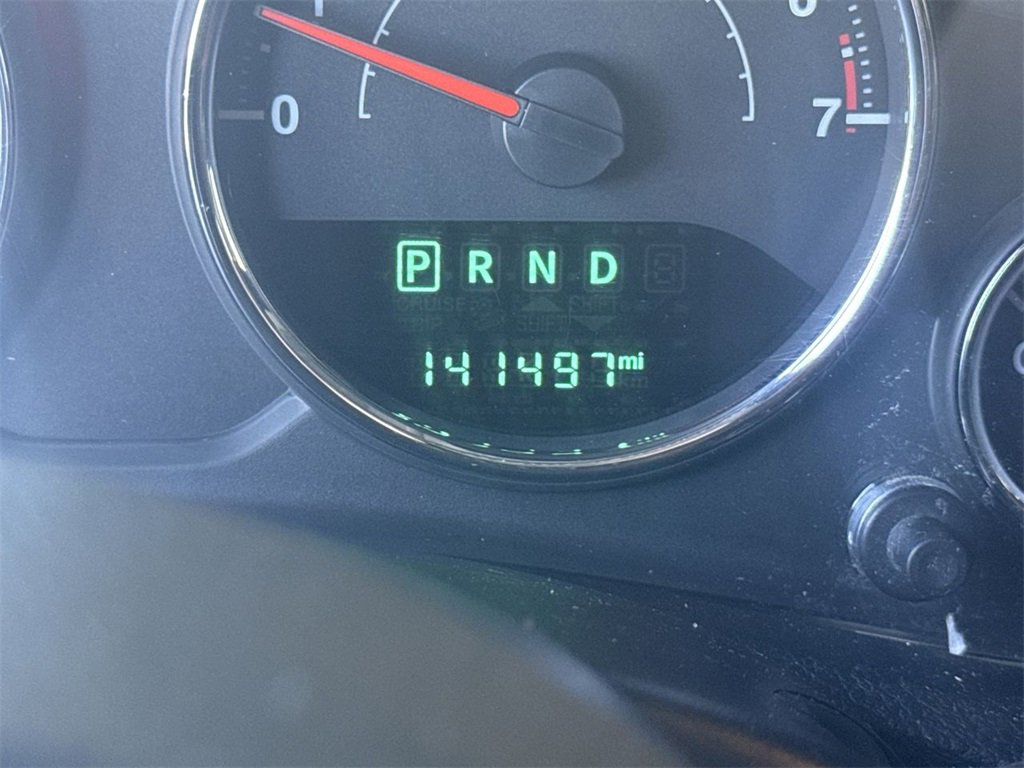 Used 2015 Jeep Wrangler Unlimited Rubicon w/ Connectivity Group image 12