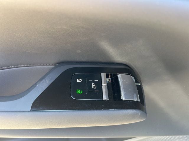 New 2026 Volvo EX90 Ultra AWD/4WD image 27