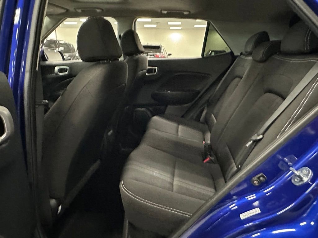 Used 2022 Hyundai Venue SEL w/ Cargo Package image 26