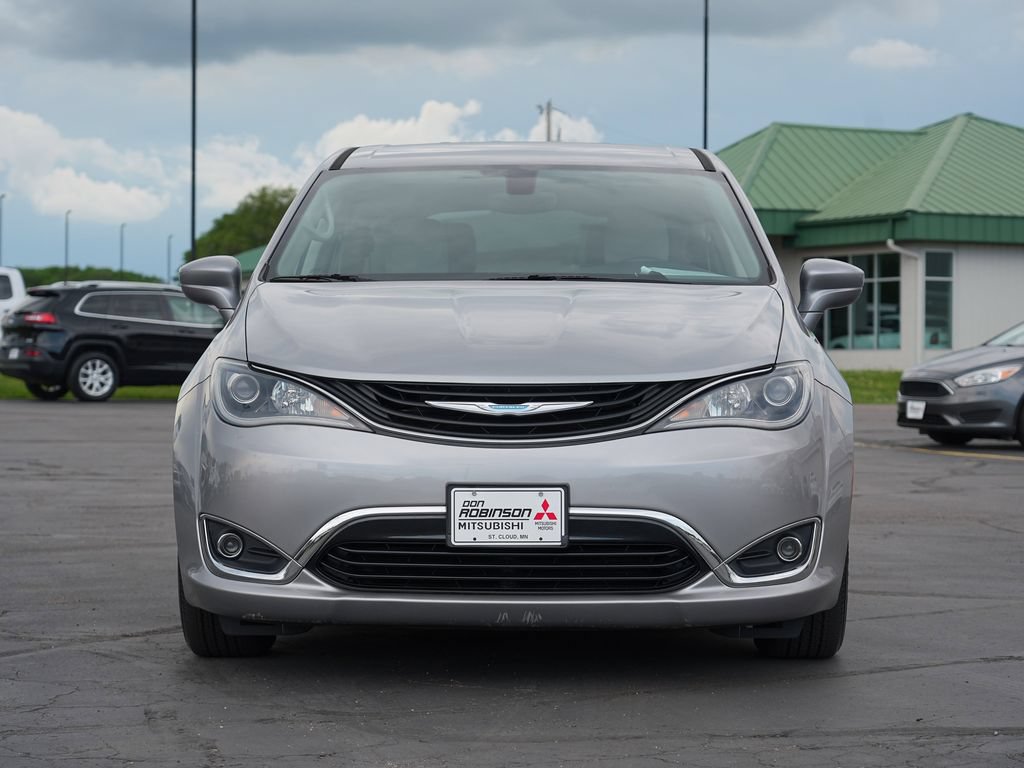 Used 2017 Chrysler Pacifica Touring Plus FWD image 8