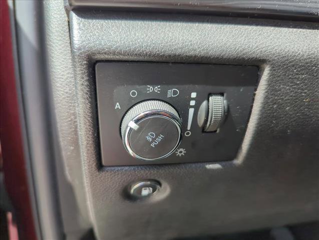 Used 2019 Jeep Grand Cherokee Laredo w/ Laredo X Package image 24