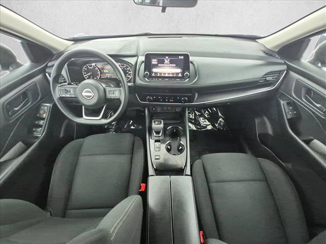 Used 2024 Nissan Rogue S FWD image 19