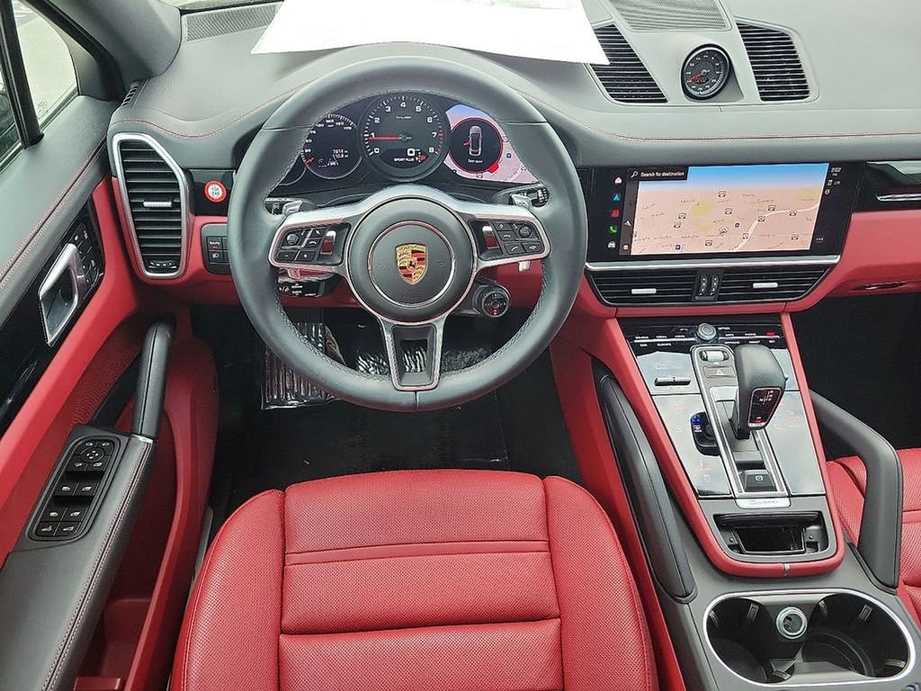 Used 2023 Porsche Cayenne Coupe image 11