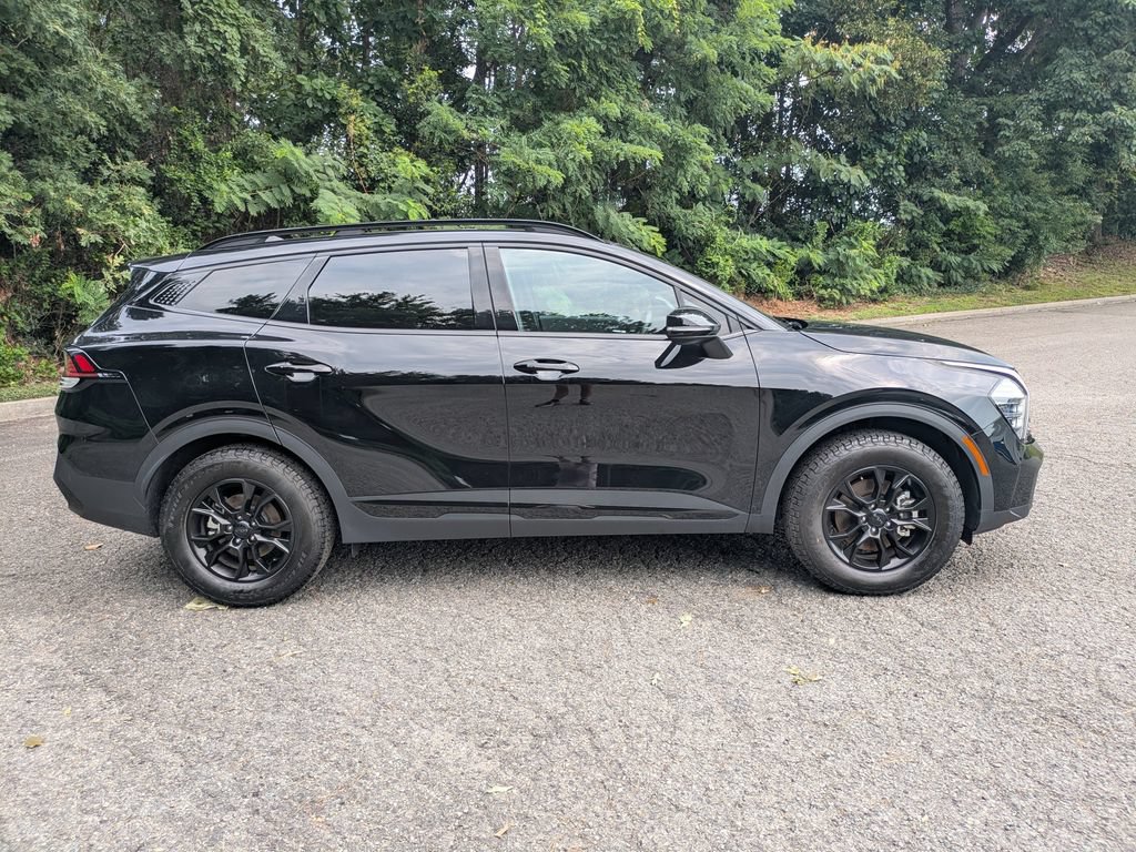 Used 2025 Kia Sportage X-Pro AWD/4WD image 3