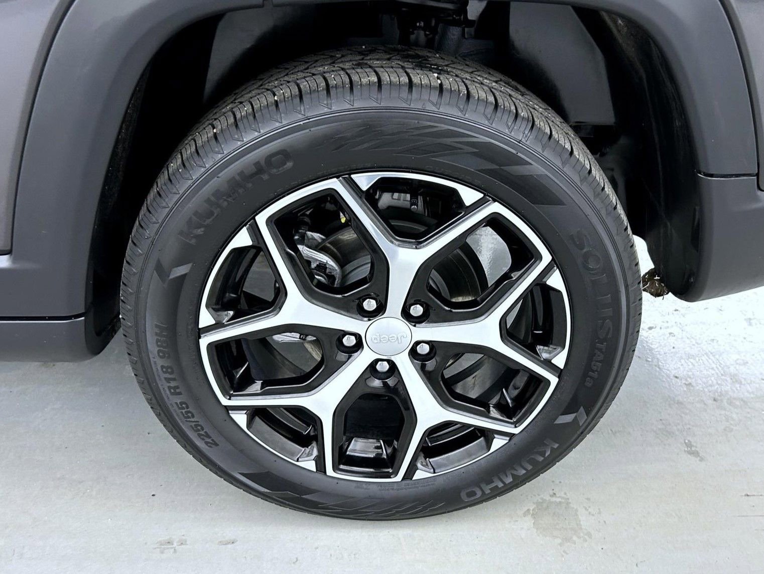 Used 2024 Jeep Compass Limited w/ Sun and Sound Group image 22