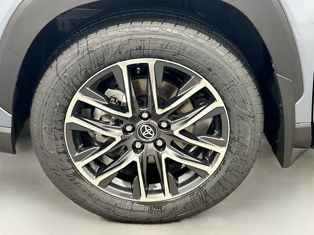 New 2026 Toyota Corolla Cross XLE AWD/4WD image 8
