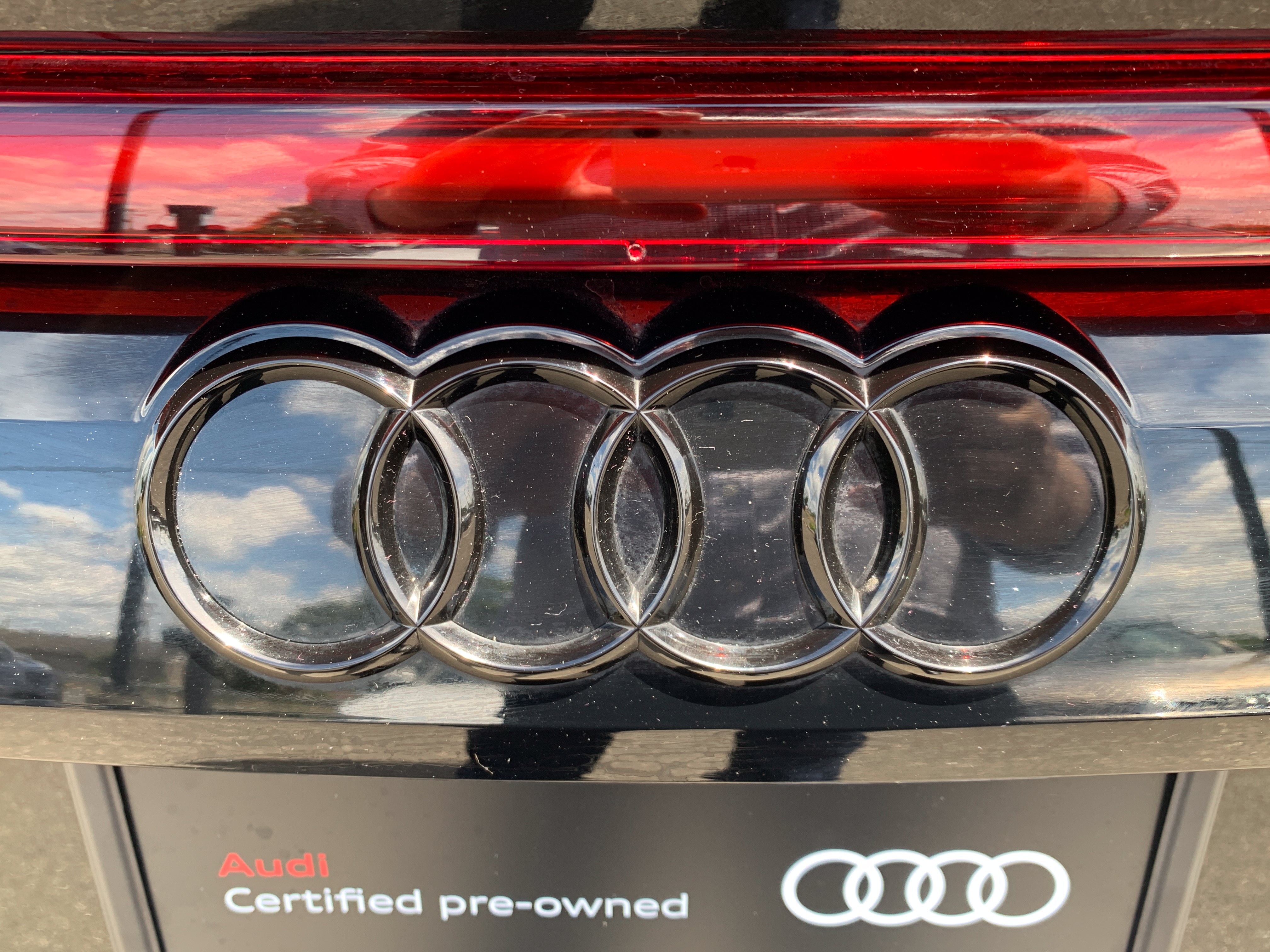 Certified 2023 Audi SQ8 Premium Plus w/ SQ8 Luxury Package AWD/4WD image 23