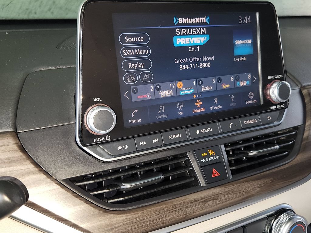 Used 2025 Nissan Altima 2.5 SV FWD image 18