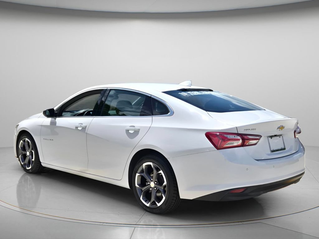 Used 2022 Chevrolet Malibu LT w/ Leather Package FWD image 6