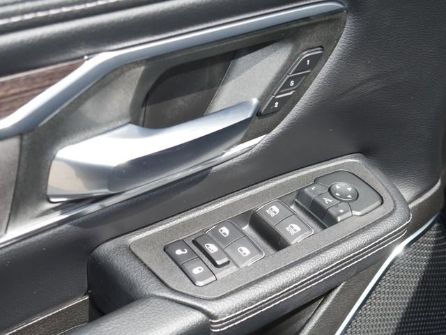 Used 2026 RAM 1500 Laramie AWD/4WD image 14