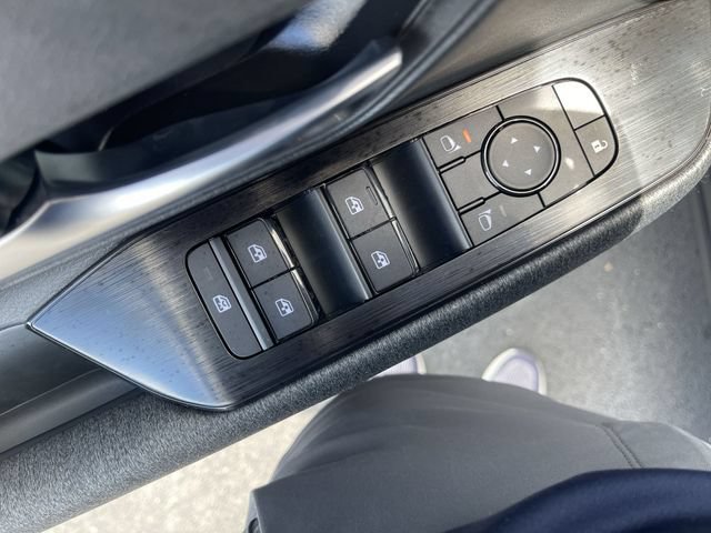 Certified 2026 Nissan Kicks SV AWD/4WD image 18