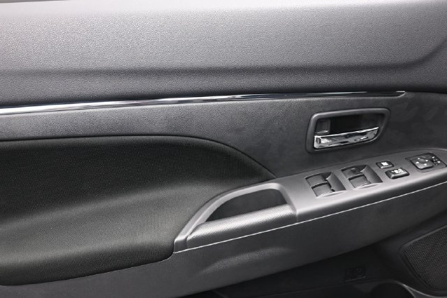 New 2027 Mitsubishi Outlander Sport ES FWD image 7