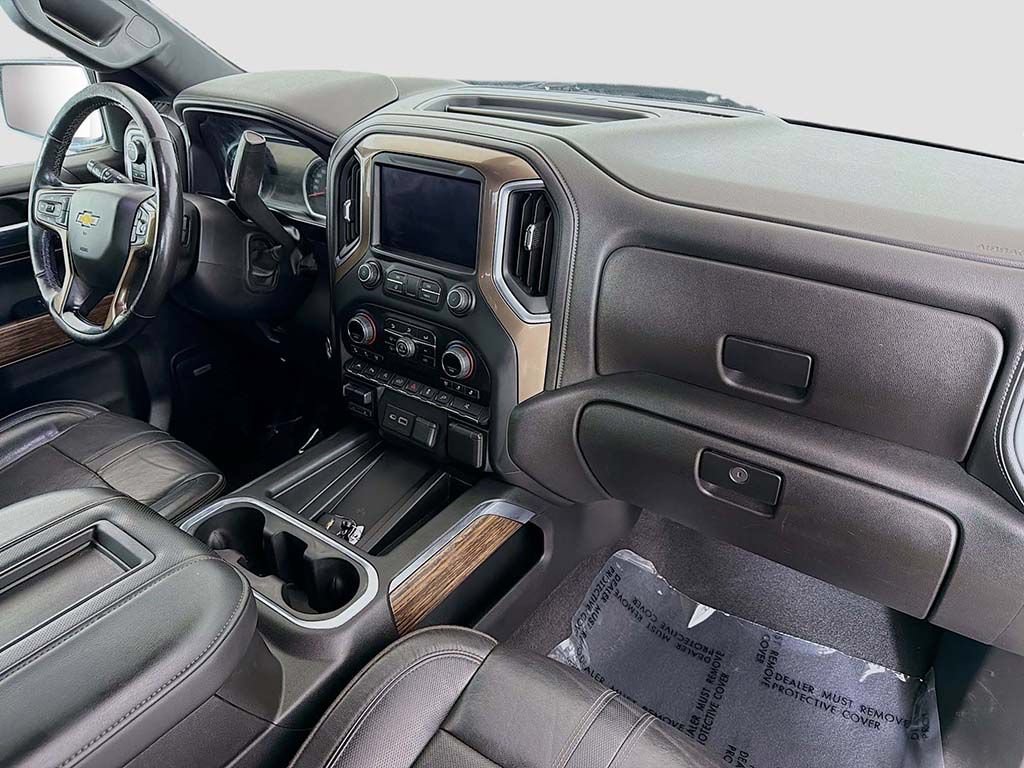 Used 2020 Chevrolet Silverado 1500 High Country w/ Technology Package AWD/4WD image 26