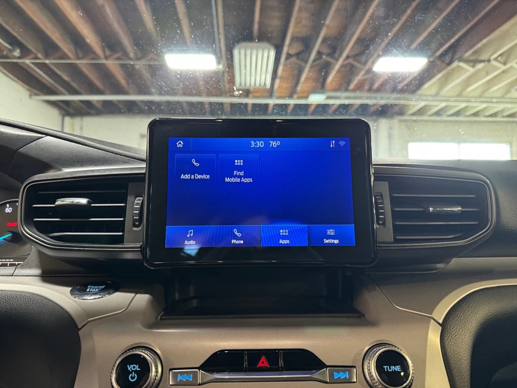 Used 2023 Ford Explorer XLT AWD/4WD image 19