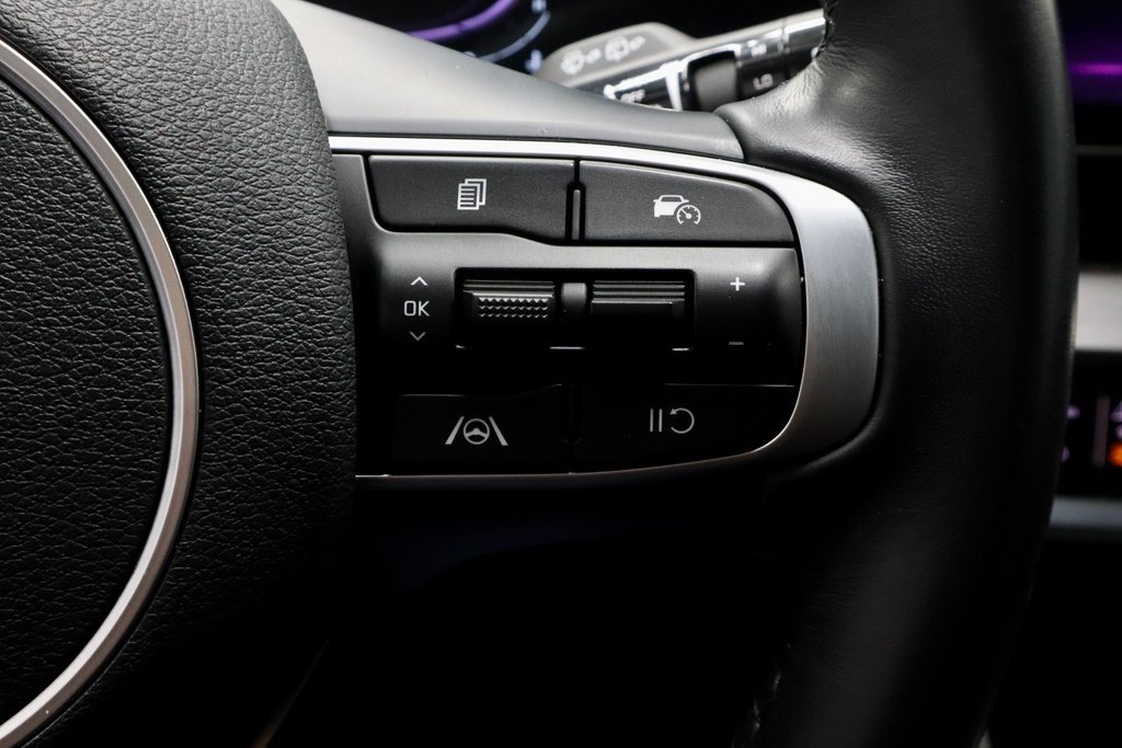 Used 2023 Kia Sportage EX image 30