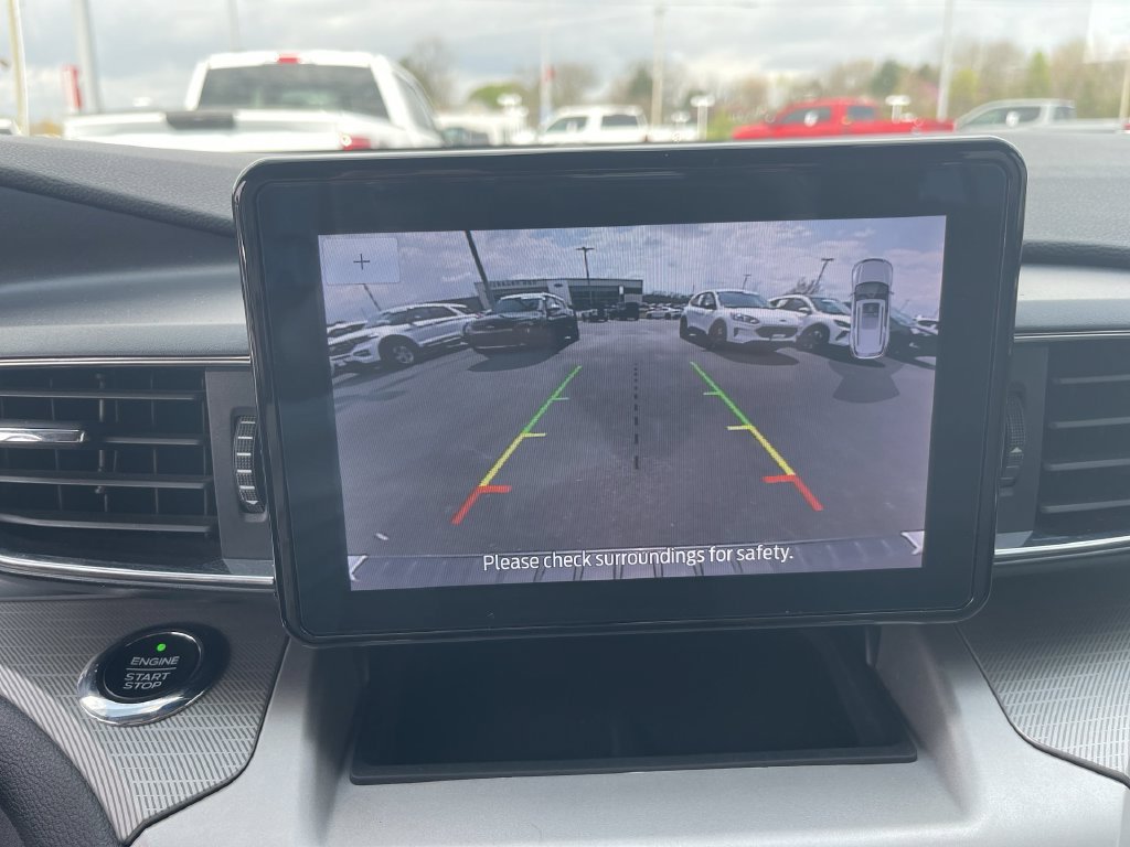 Used 2021 Ford Explorer XLT w/ Equipment Group 202A RWD image 17