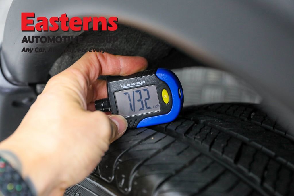 Used 2022 Nissan Rogue SV image 27