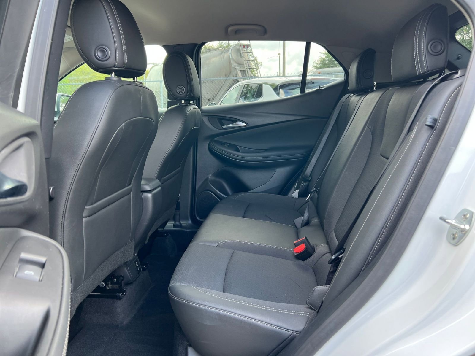Used 2025 Buick Encore GX Preferred FWD image 25