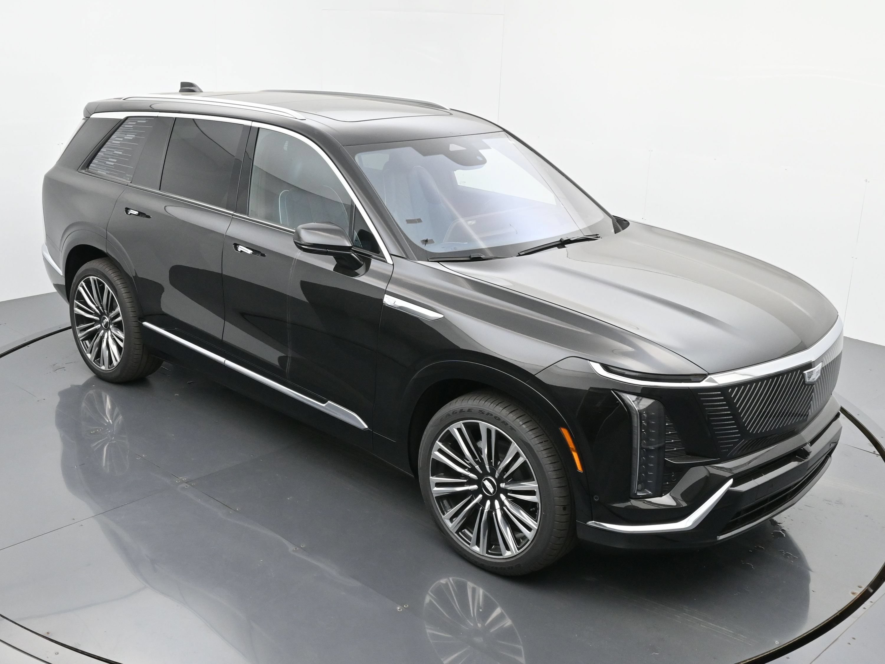 New 2026 Cadillac Vistiq Premium Luxury w/ LPO, Floor Liner Package AWD/4WD image 29