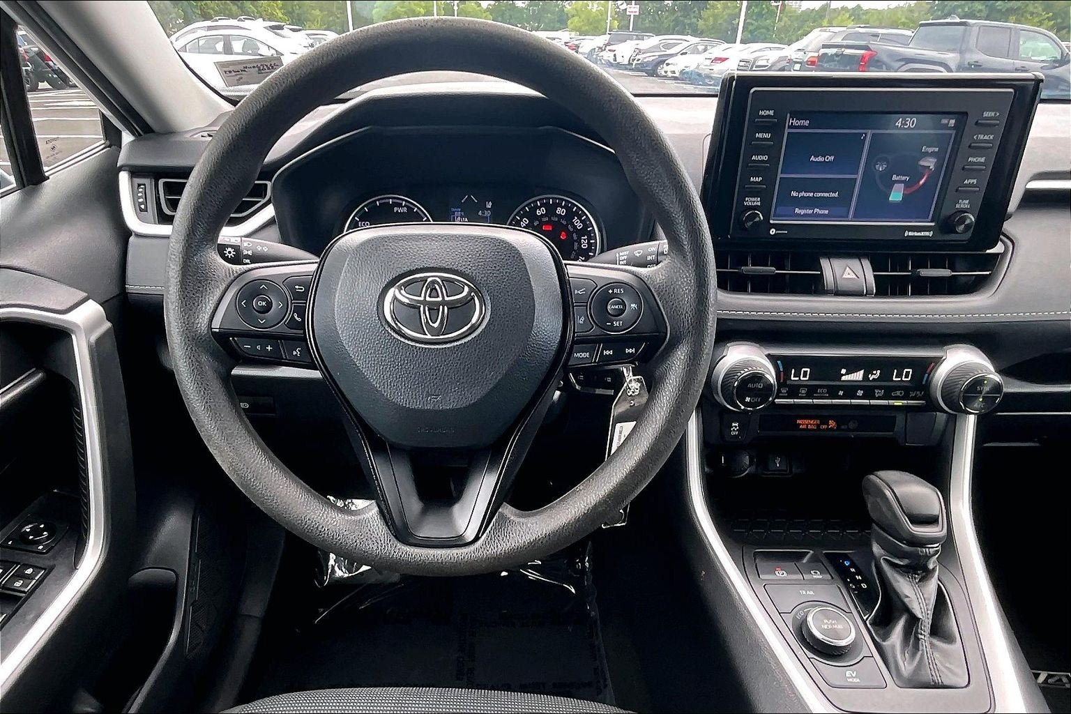 Used 2022 Toyota RAV4 LE AWD/4WD image 5