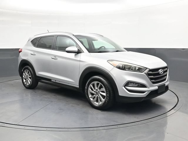 Used 2016 Hyundai Tucson SE w/ Option Group 02 AWD/4WD image 2