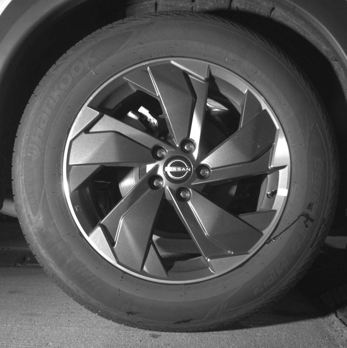 Used 2025 Nissan Rogue SV AWD/4WD image 15