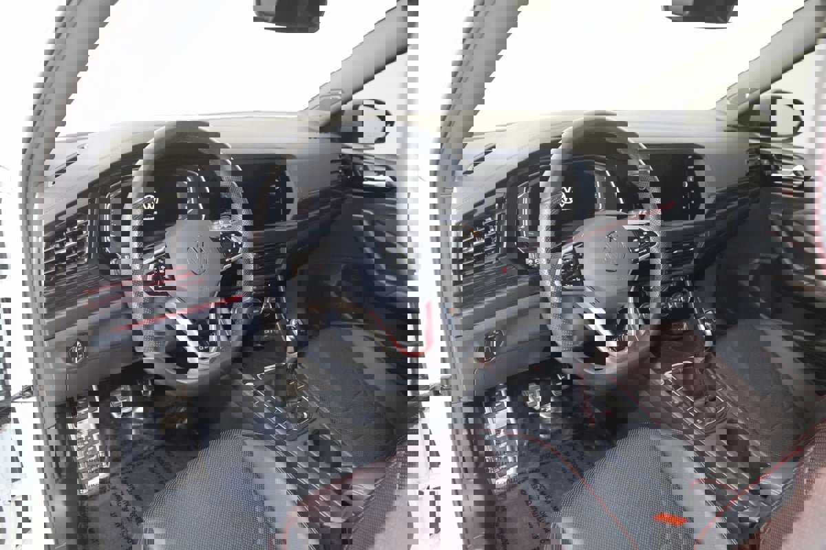 Used 2024 Volkswagen Jetta GLI Autobahn image 27