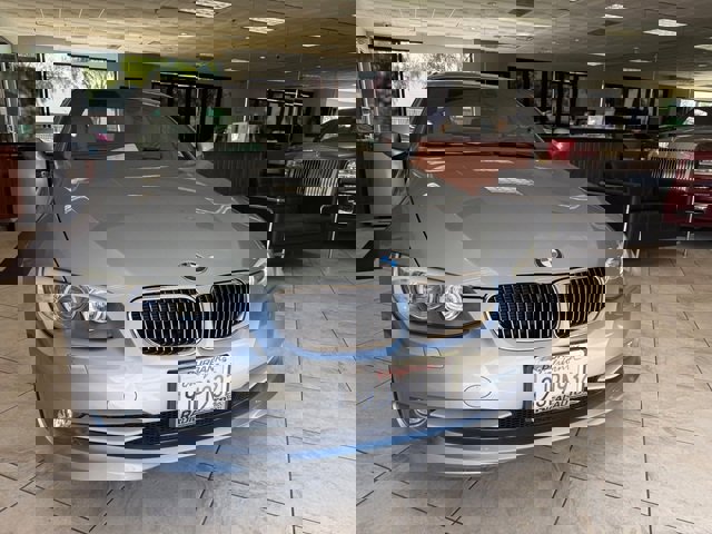 Used 2013 BMW 328i Convertible RWD image 2