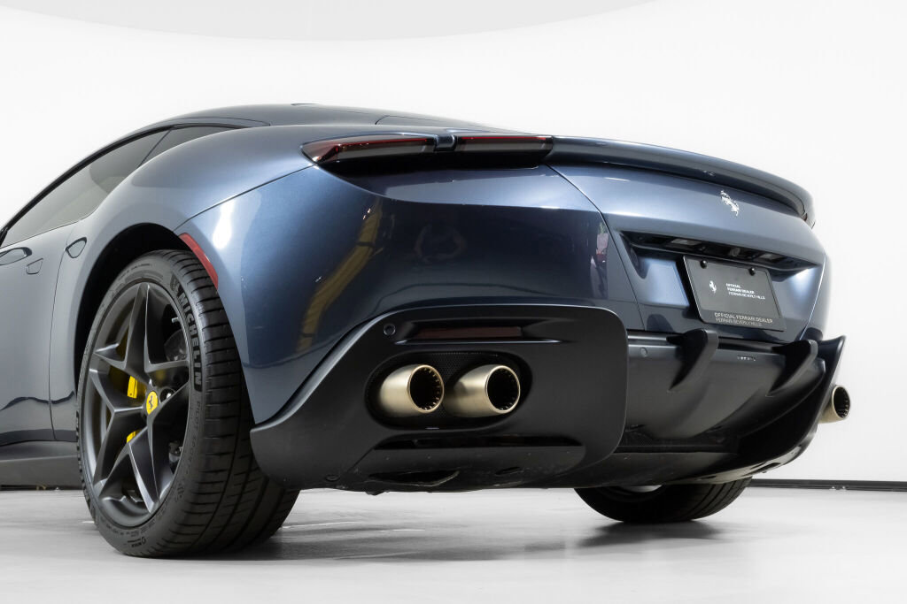 Used 2024 Ferrari Roma image 18